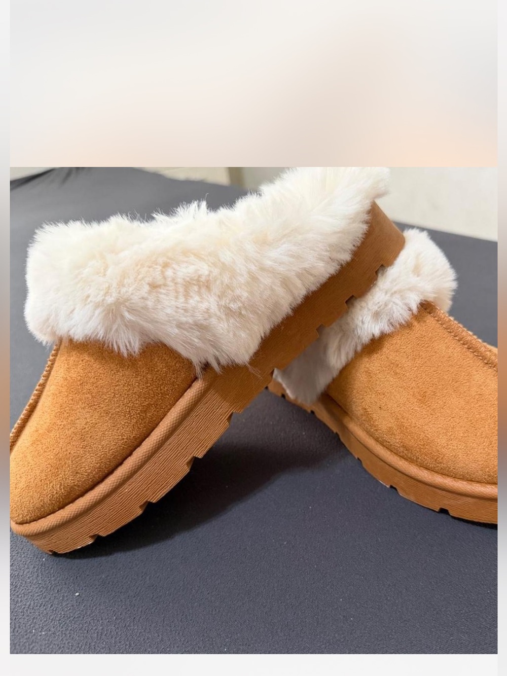 Cozy Women's Faux-Shearling Mule Slippers in Chestnut